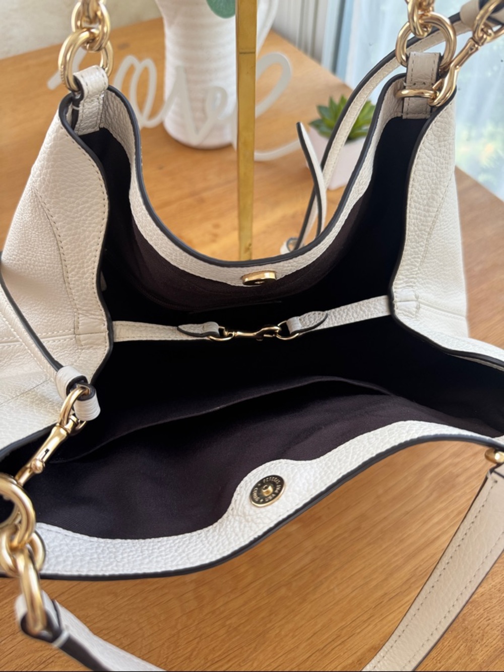 Coach Cream Pebbled Leather Shoulder Bag with Gold Hardware - Picture 6 of 11